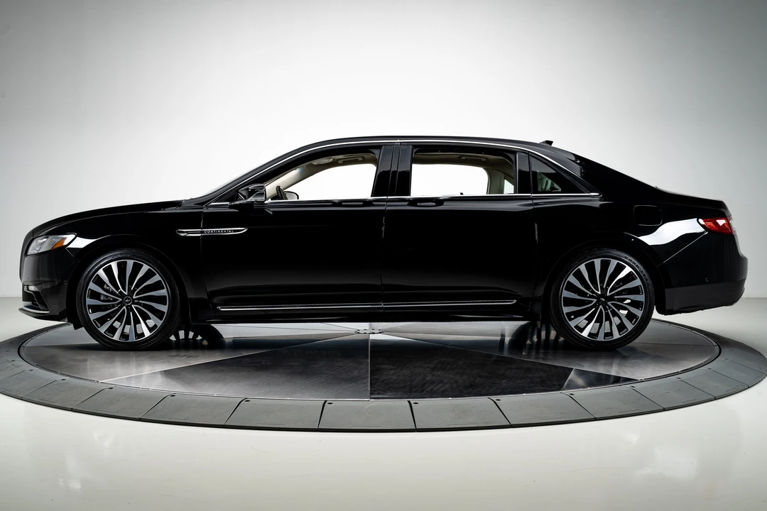 2019 Lincoln Continental 10th Gen - Image 24 of 31