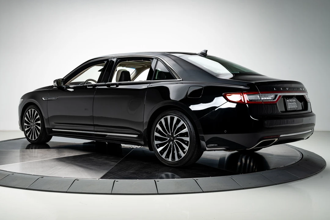 2019 Lincoln Continental 10th Gen - Image 28 of 31