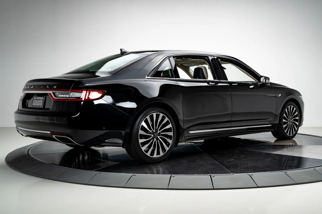 2019 Lincoln Continental 10th Gen - Image 25 of 31