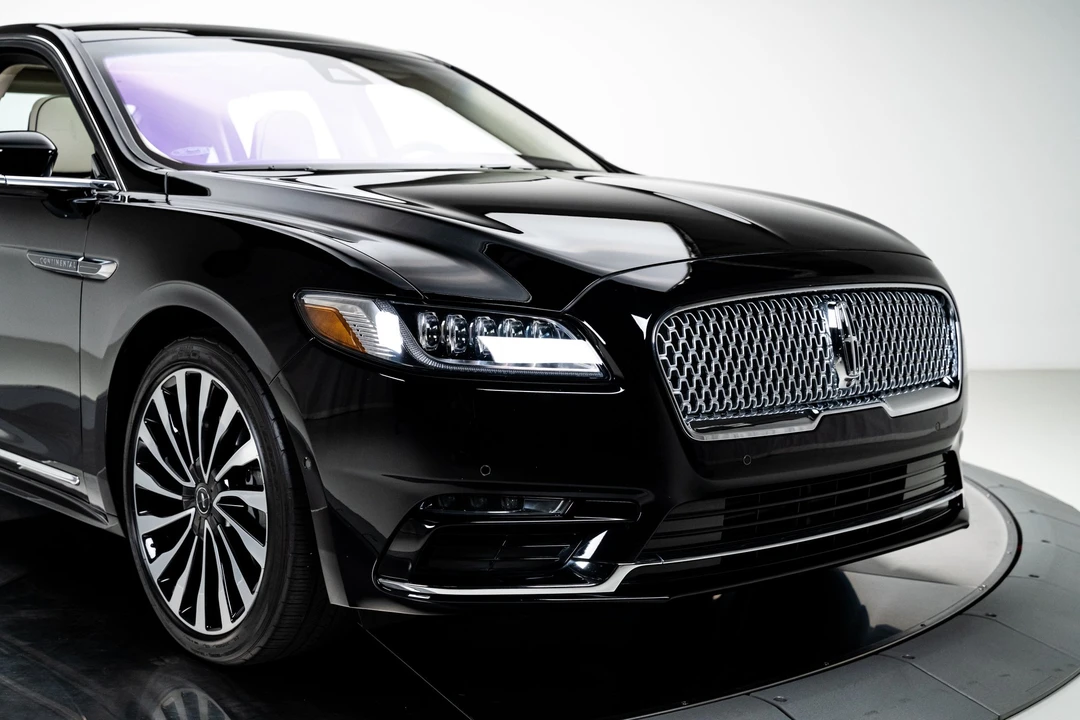 2019 Lincoln Continental 10th Gen - Image 11 of 31