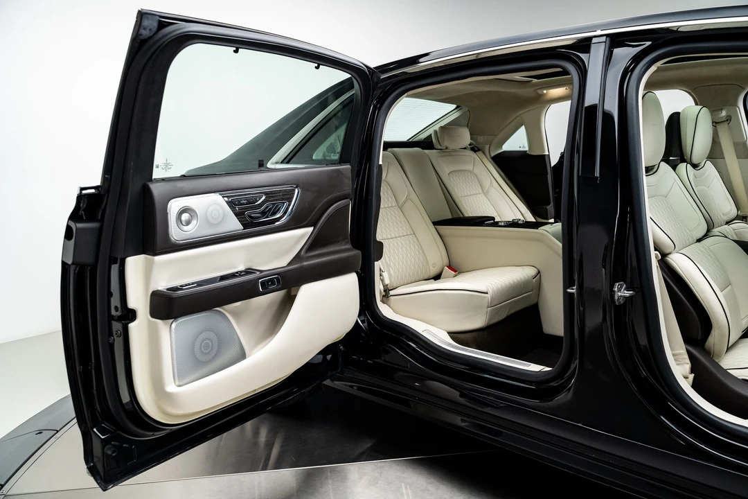 2019 Lincoln Continental 10th Gen - Image 22 of 31