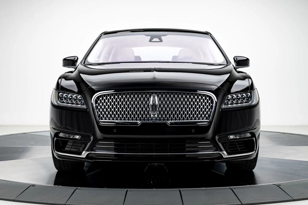 2019 Lincoln Continental 10th Gen - Image 8 of 31