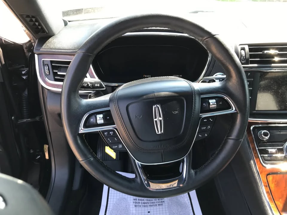 2019 Lincoln Continental 10th Gen - Image 12 of 16