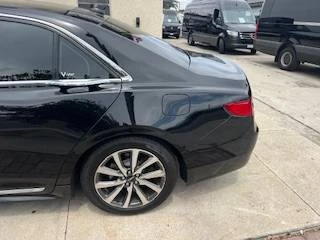 2019 Lincoln Continental 10th Gen - Image 7 of 15