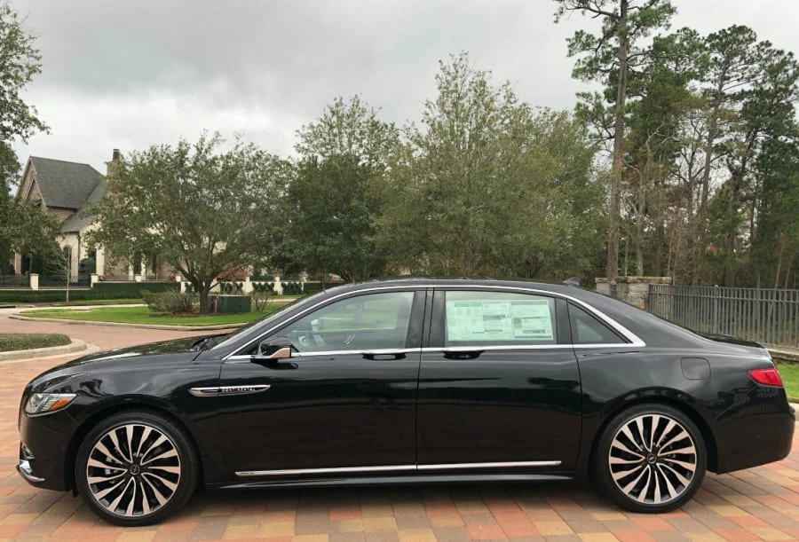 2019 Lincoln Continental 10th Gen - Image 2 of 14