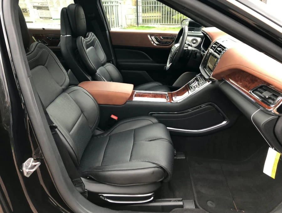 2019 Lincoln Continental 10th Gen - Image 5 of 14