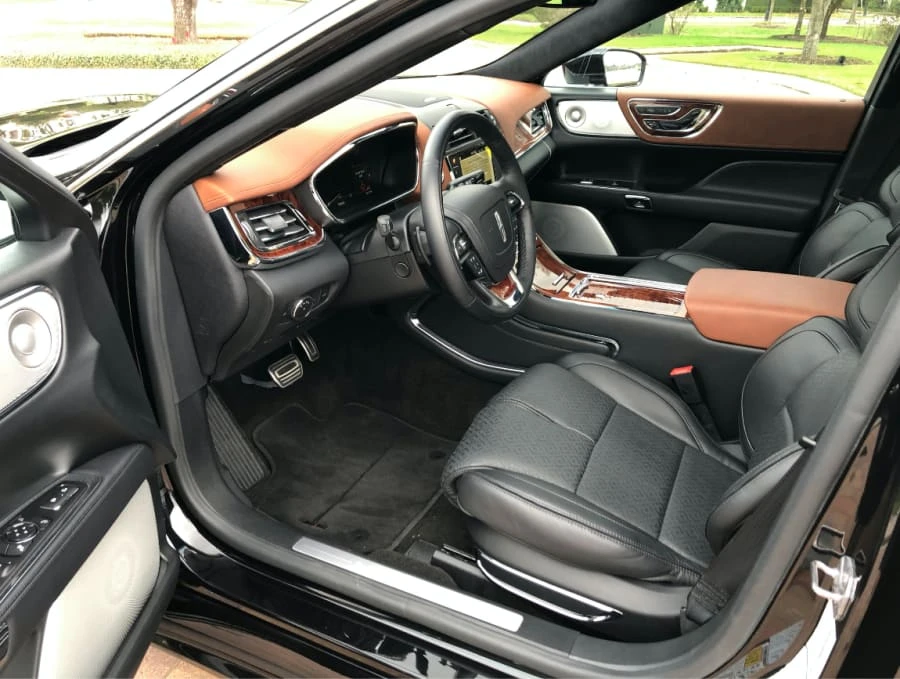 2019 Lincoln Continental 10th Gen - Image 4 of 14