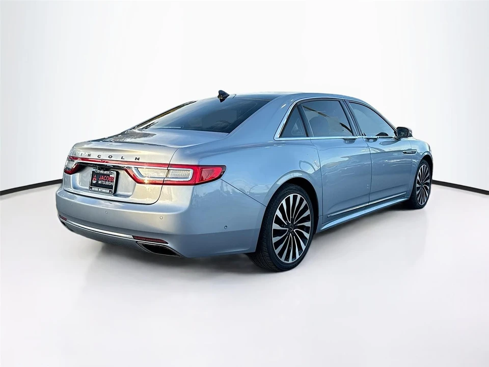2019 Lincoln Continental 10th Gen - Image 8 of 14