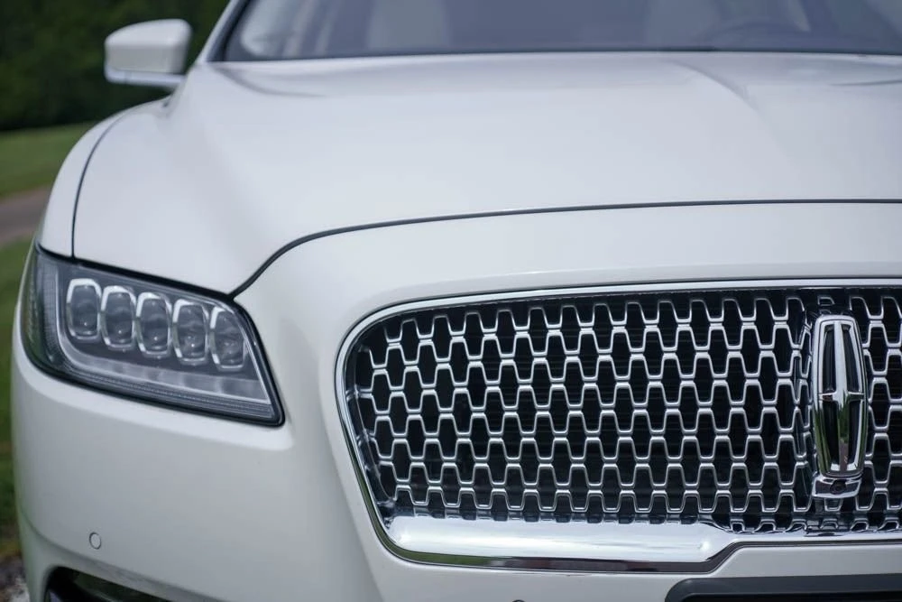 2019 Lincoln Continental 10th Gen - Image 13 of 21