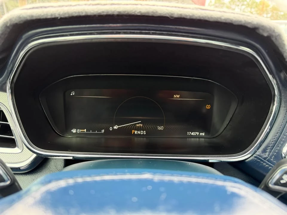 2019 Lincoln Continental 10th Gen - Image 19 of 20