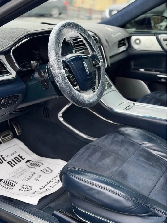 2019 Lincoln Continental 10th Gen - Image 12 of 20