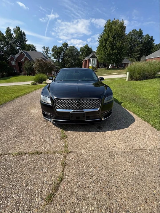 2019 Lincoln Continental 10th Gen - Image 2 of 19