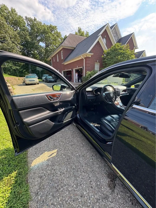 2019 Lincoln Continental 10th Gen - Image 9 of 19