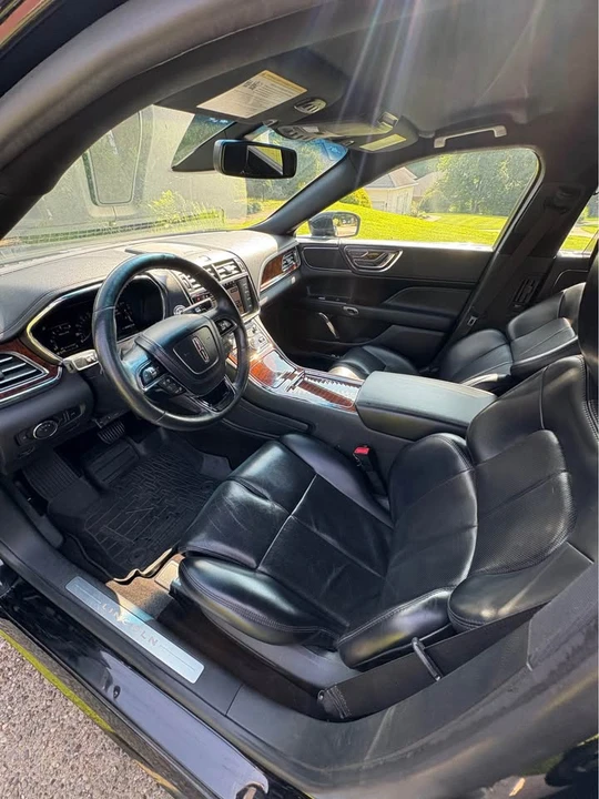 2019 Lincoln Continental 10th Gen - Image 10 of 19