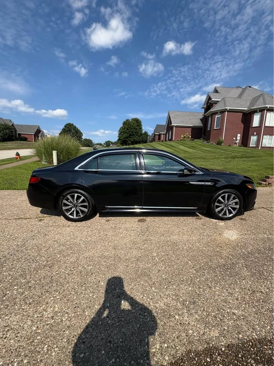 2019 Lincoln Continental 10th Gen - Image 4 of 19