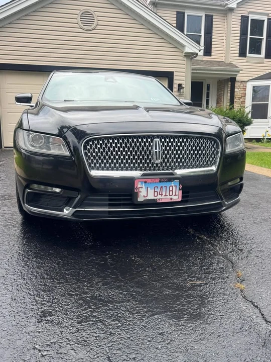 2019 Lincoln Continental 10th Gen - Image 2 of 20