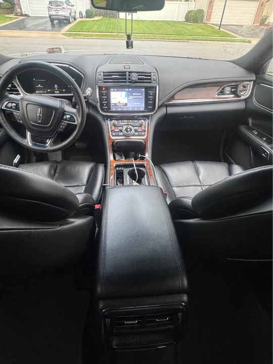 2019 Lincoln Continental 10th Gen - Image 7 of 20