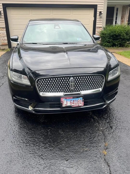 2019 Lincoln Continental 10th Gen - Image 3 of 20
