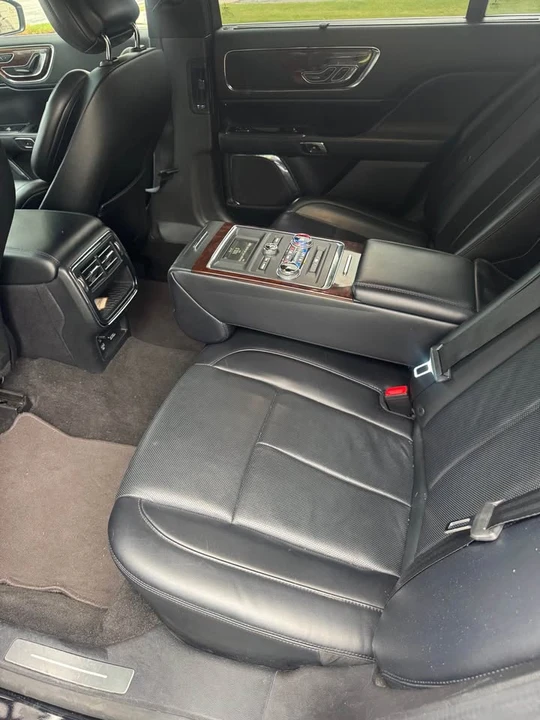 2019 Lincoln Continental 10th Gen - Image 9 of 20