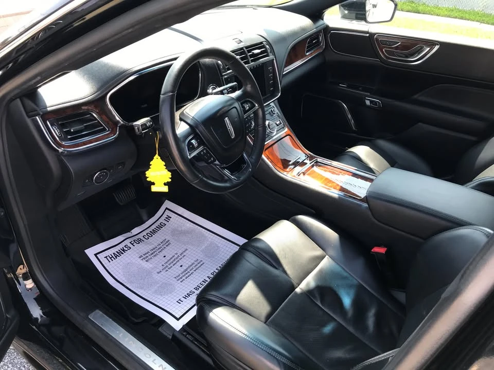 2019 Lincoln Continental 10th Gen - Image 5 of 12