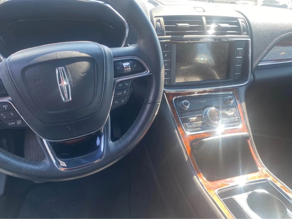 2019 Lincoln Continental 10th Gen - Image 5 of 6