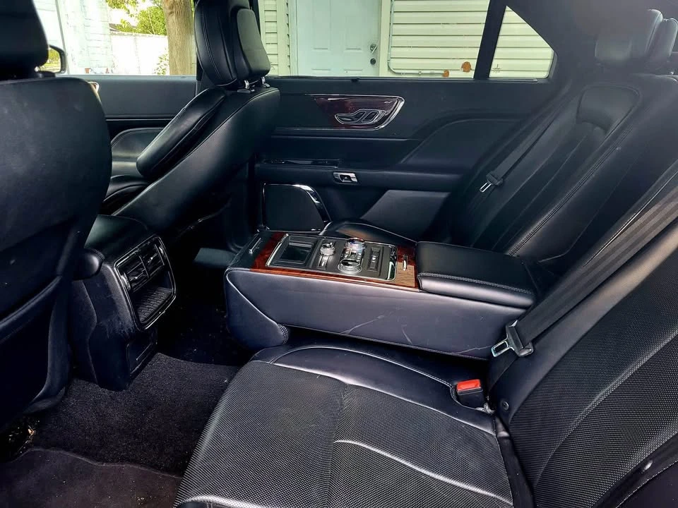 2019 Lincoln Continental 10th Gen - Image 9 of 10