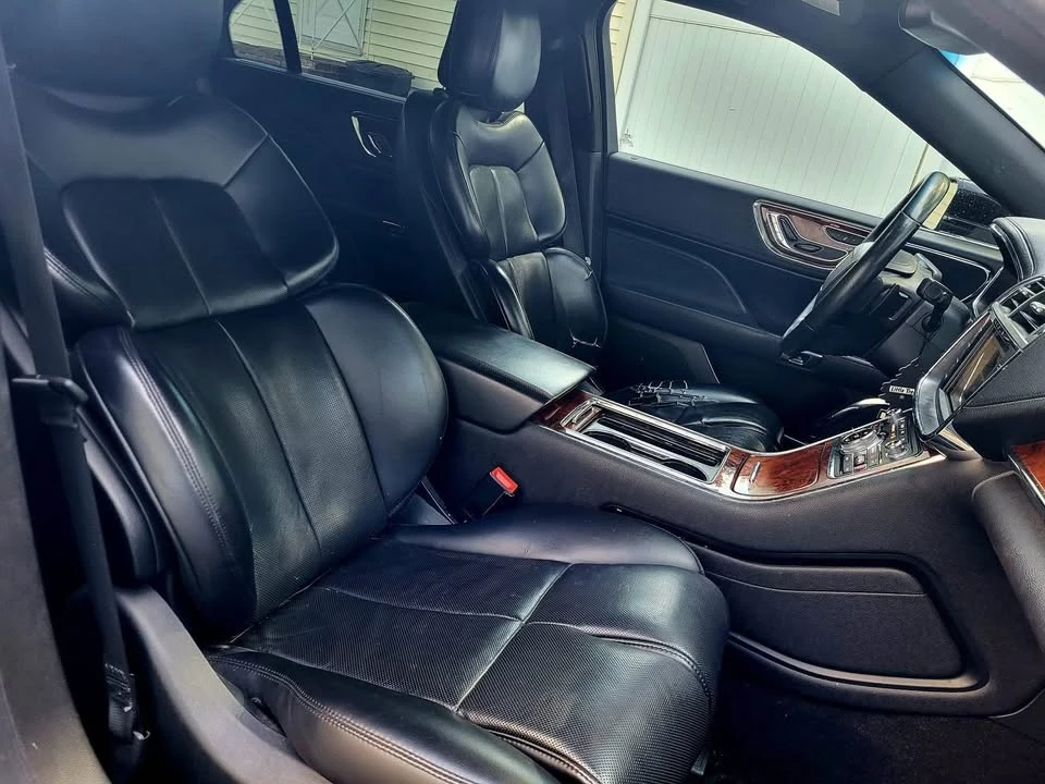 2019 Lincoln Continental 10th Gen - Image 5 of 10