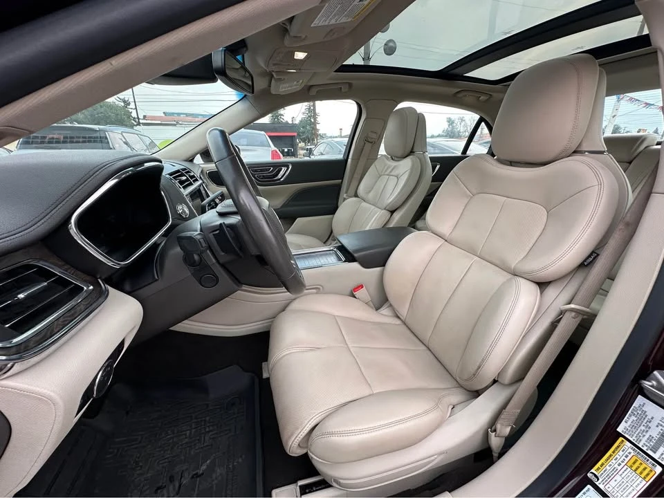 2019 Lincoln Continental 10th Gen - Image 9 of 20