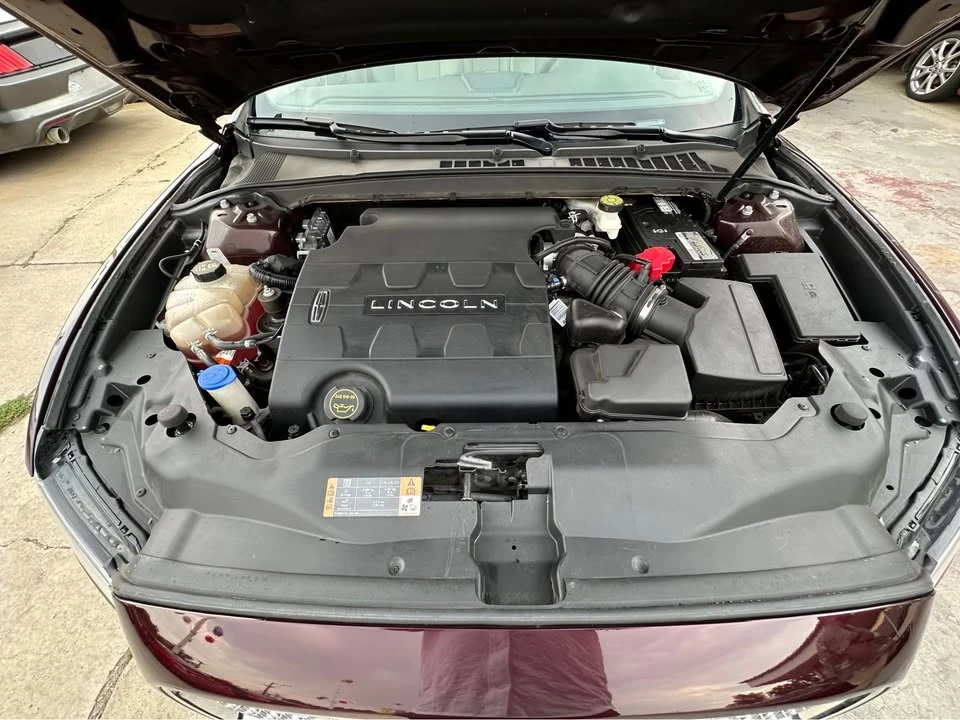 2019 Lincoln Continental 10th Gen - Image 19 of 20