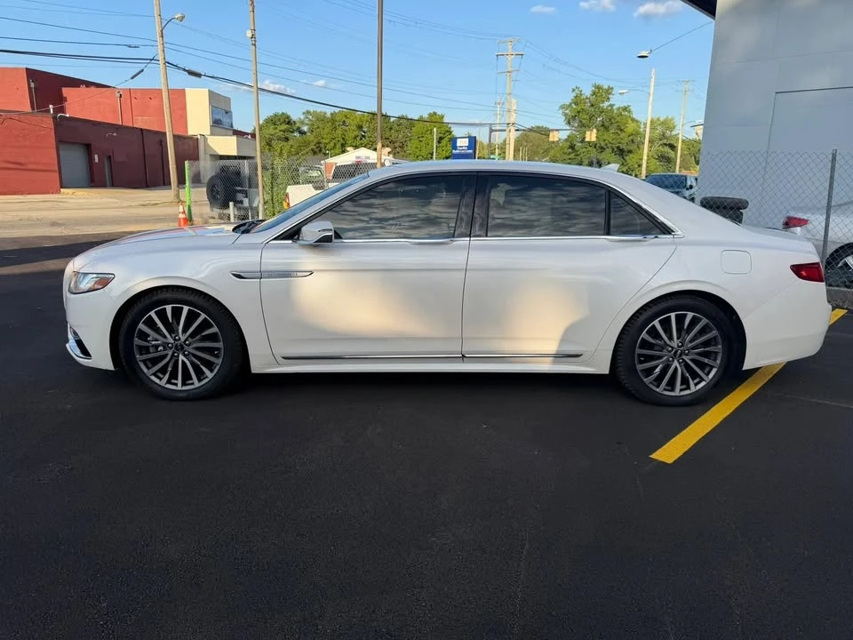 2019 Lincoln Continental 10th Gen - Image 4 of 20