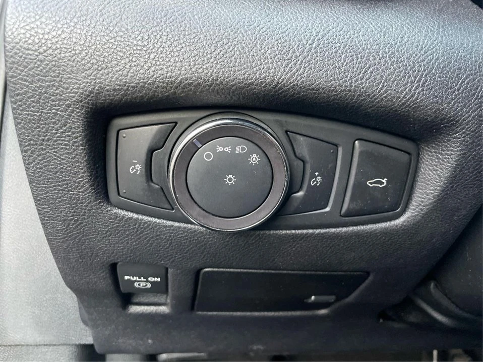 2019 Lincoln Continental 10th Gen - Image 11 of 20