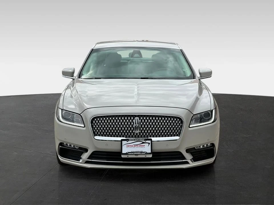 2019 Lincoln Continental 10th Gen - Image 2 of 20