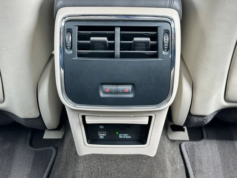 2019 Lincoln Continental 10th Gen - Image 19 of 20