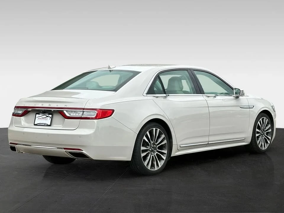 2019 Lincoln Continental 10th Gen - Image 7 of 20