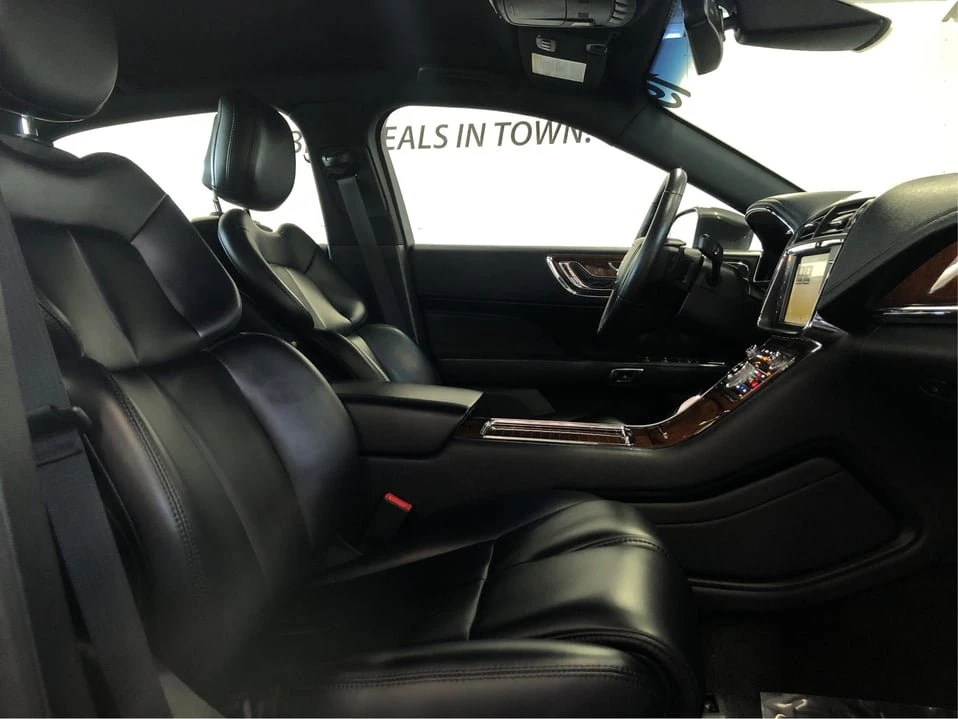 2019 Lincoln Continental 10th Gen - Image 9 of 20