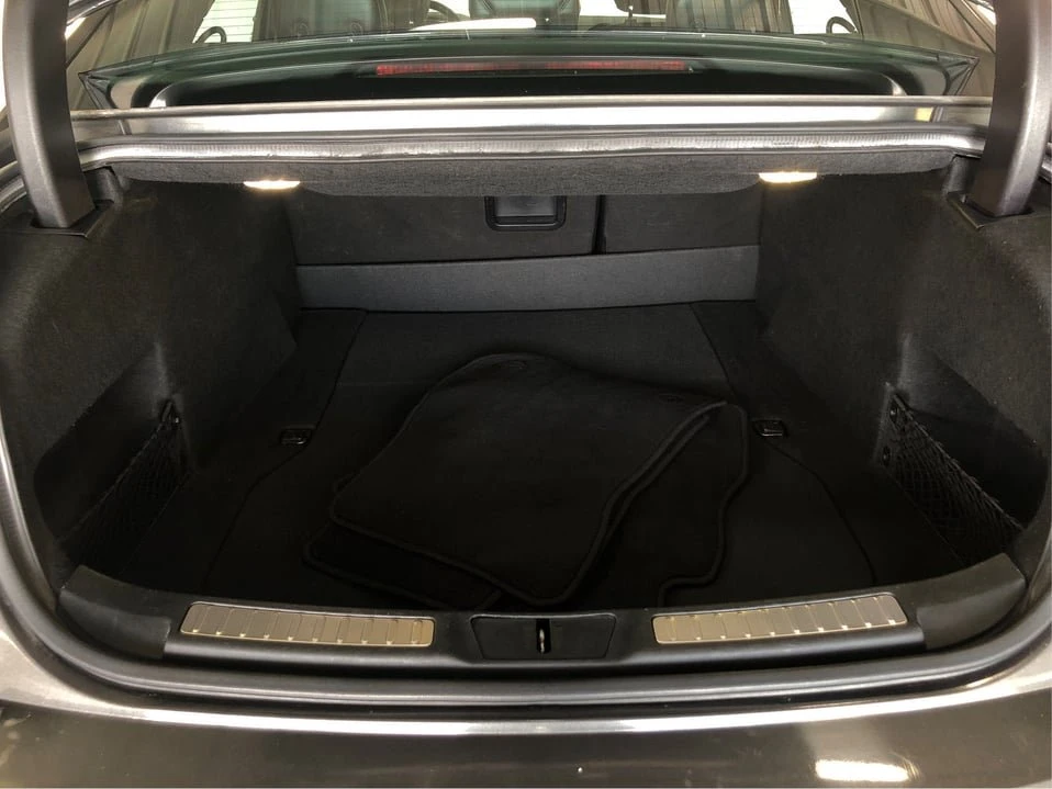 2019 Lincoln Continental 10th Gen - Image 12 of 20