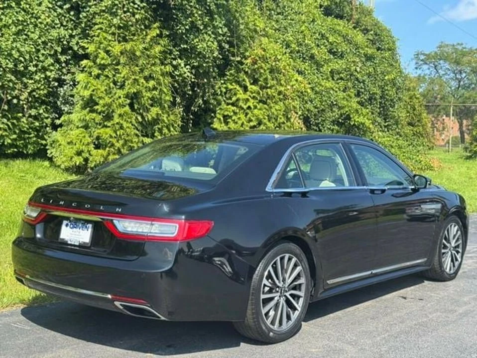 2019 Lincoln Continental 10th Gen - Image 8 of 20