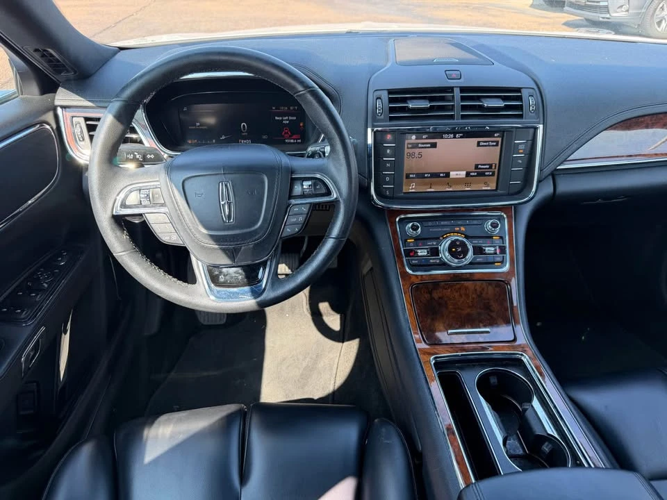 2019 Lincoln Continental 10th Gen - Image 8 of 11