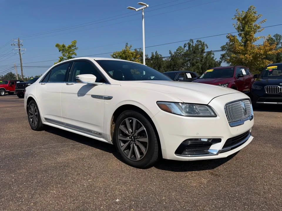 2019 Lincoln Continental 10th Gen - Image 3 of 11