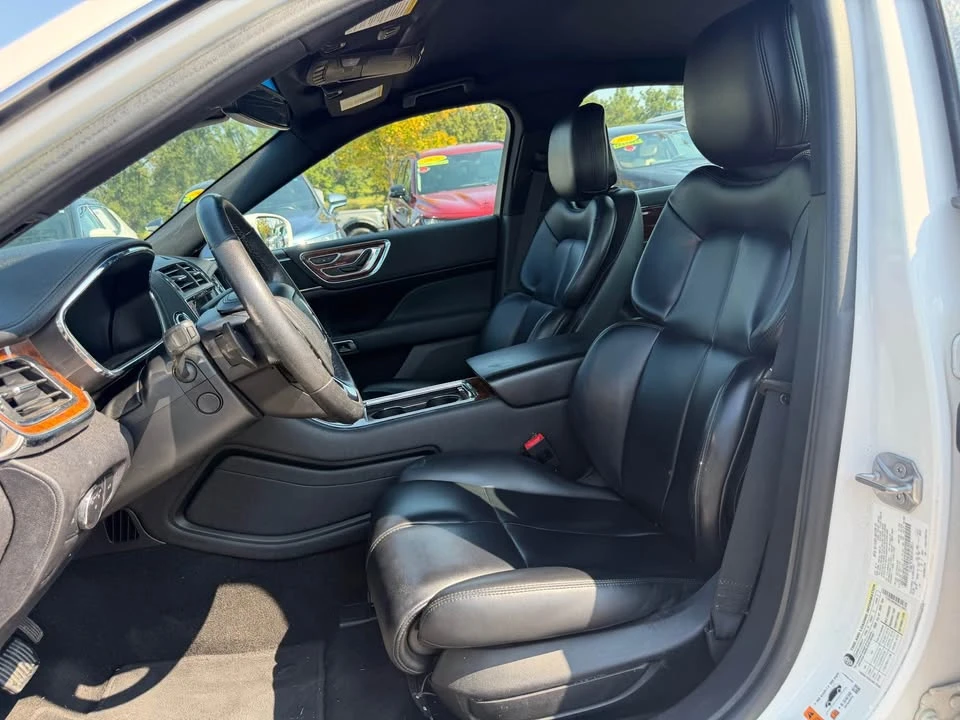 2019 Lincoln Continental 10th Gen - Image 6 of 11