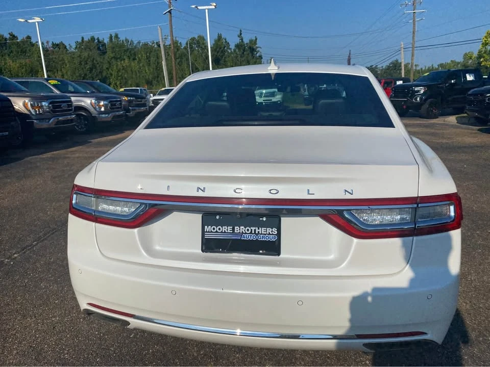 2019 Lincoln Continental 10th Gen - Image 6 of 9