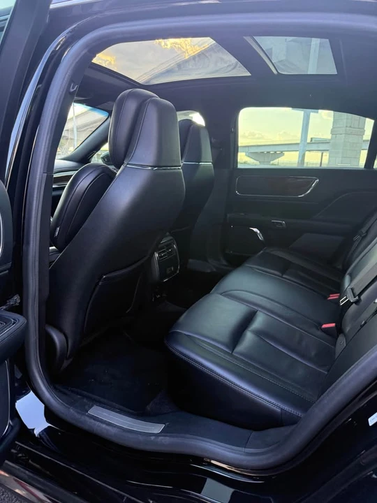 2019 Lincoln Continental 10th Gen - Image 7 of 9