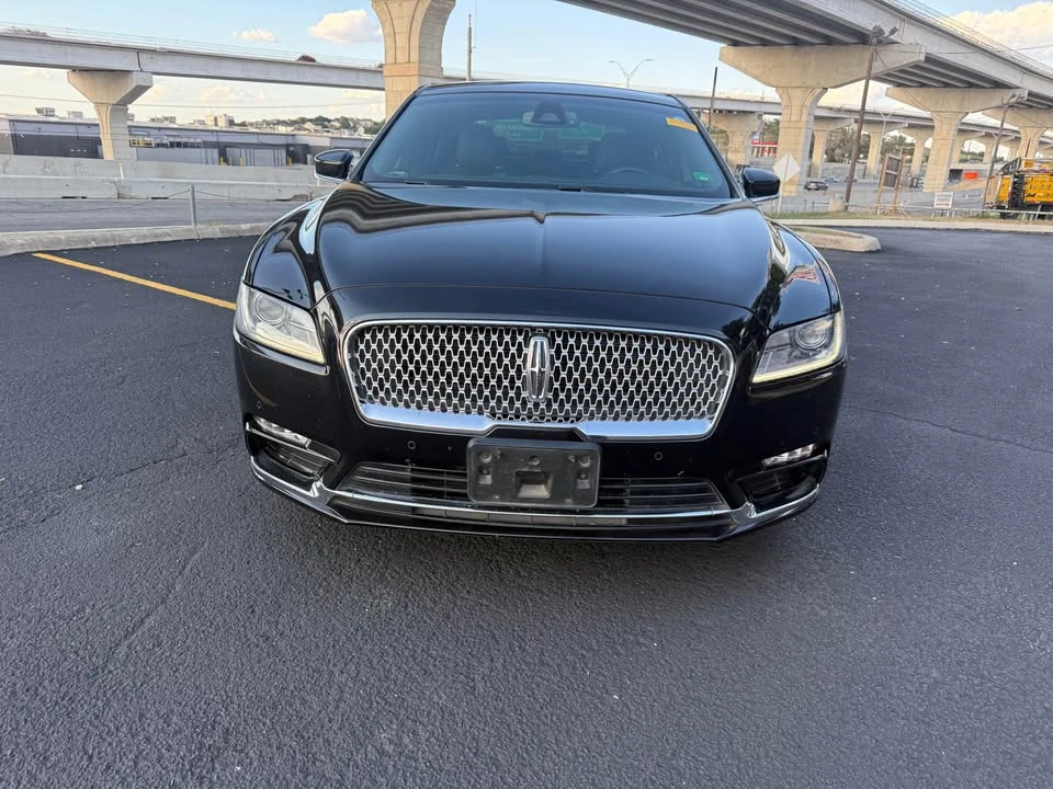 2019 Lincoln Continental 10th Gen - Image 2 of 9