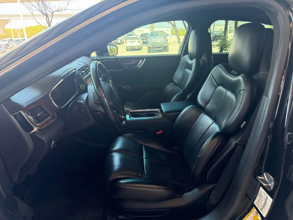 2019 Lincoln Continental 10th Gen - Image 6 of 9