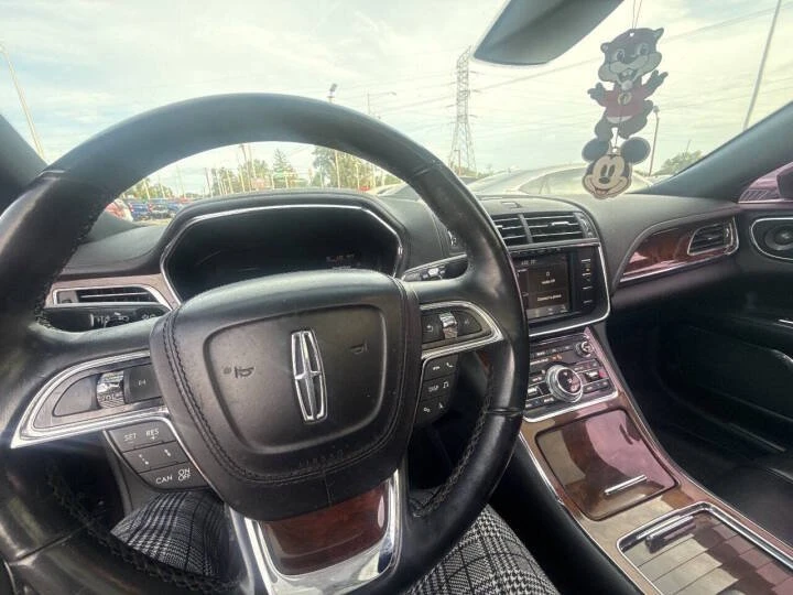 2019 Lincoln Continental 10th Gen - Image 10 of 14