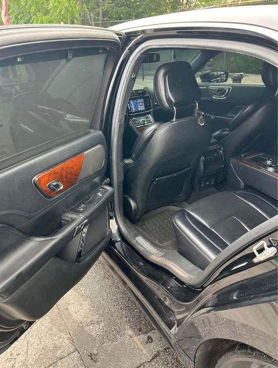 2019 Lincoln Continental 10th Gen - Image 9 of 9