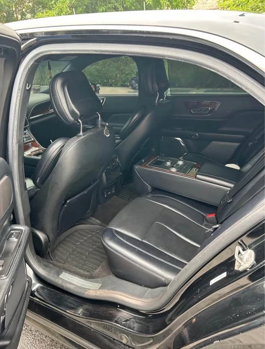 2019 Lincoln Continental 10th Gen - Image 8 of 9