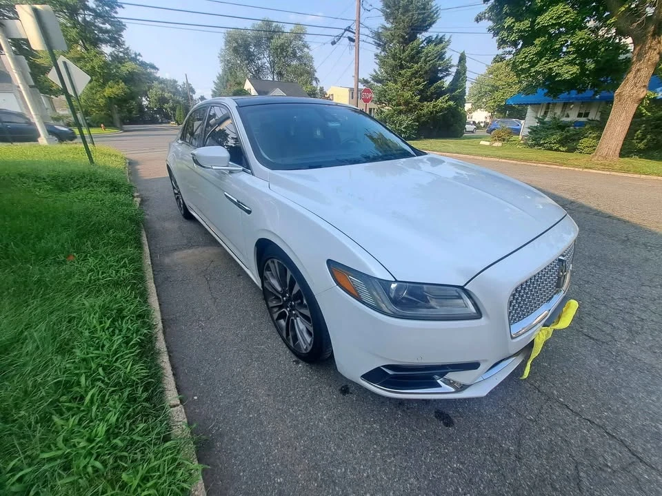 2019 Lincoln Continental 10th Gen - Image 3 of 10