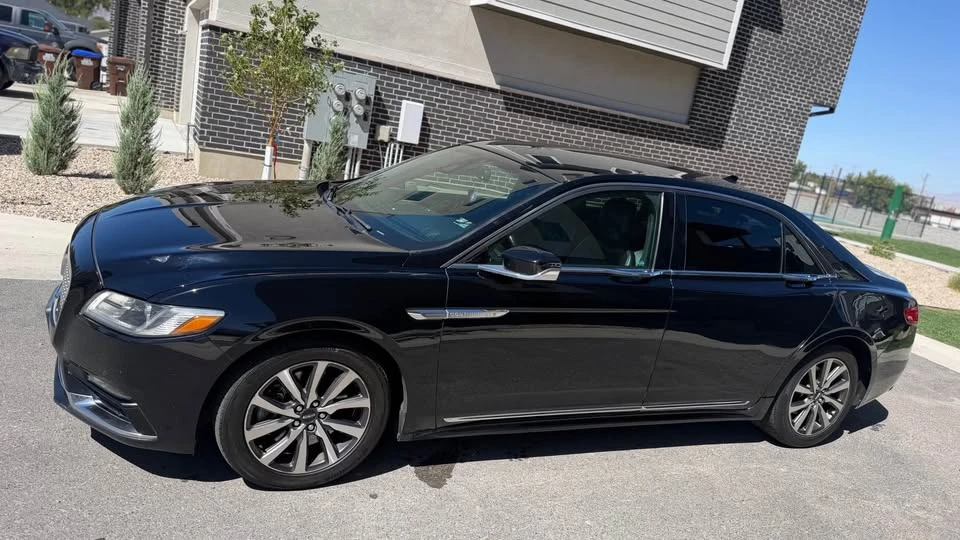2019 Lincoln Continental 10th Gen - Image 9 of 19