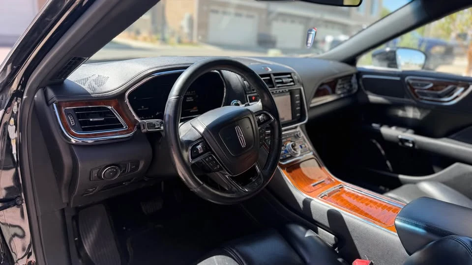 2019 Lincoln Continental 10th Gen - Image 13 of 19